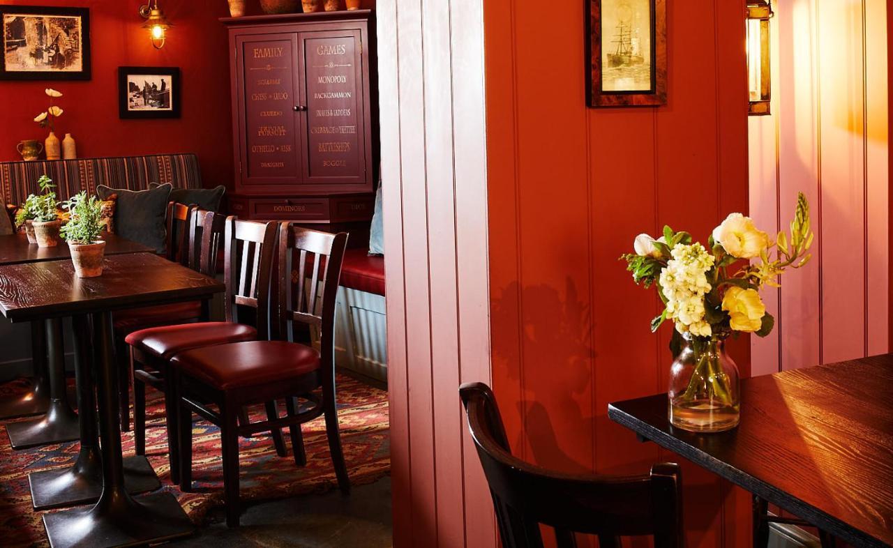 Red Lion Hotel كلوفيلي المظهر الخارجي الصورة